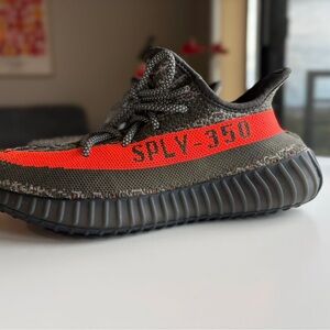 Men's Yeezy Boost 350 V2 - Black and Red Size 6.5